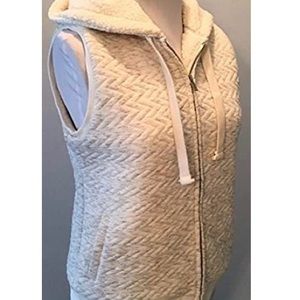 Women’s Merona Fur-Lined Vest w Hood